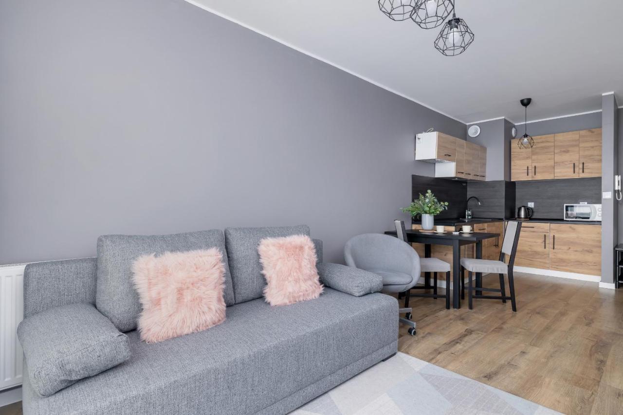Comfy Apartment Pachonskiego With Parking In Krakow By Noclegi Renters Exterior foto