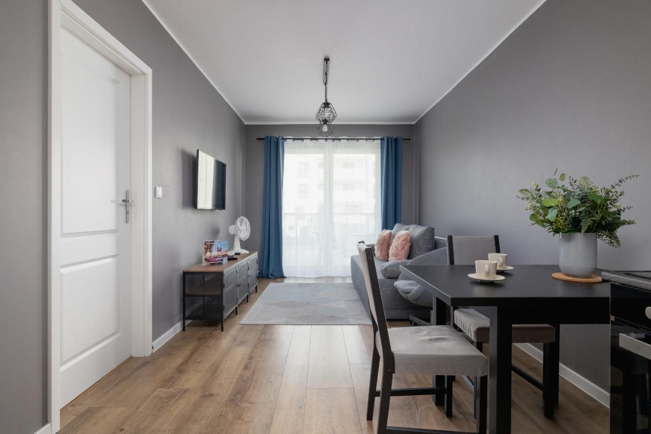 Comfy Apartment Pachonskiego With Parking In Krakow By Noclegi Renters Exterior foto