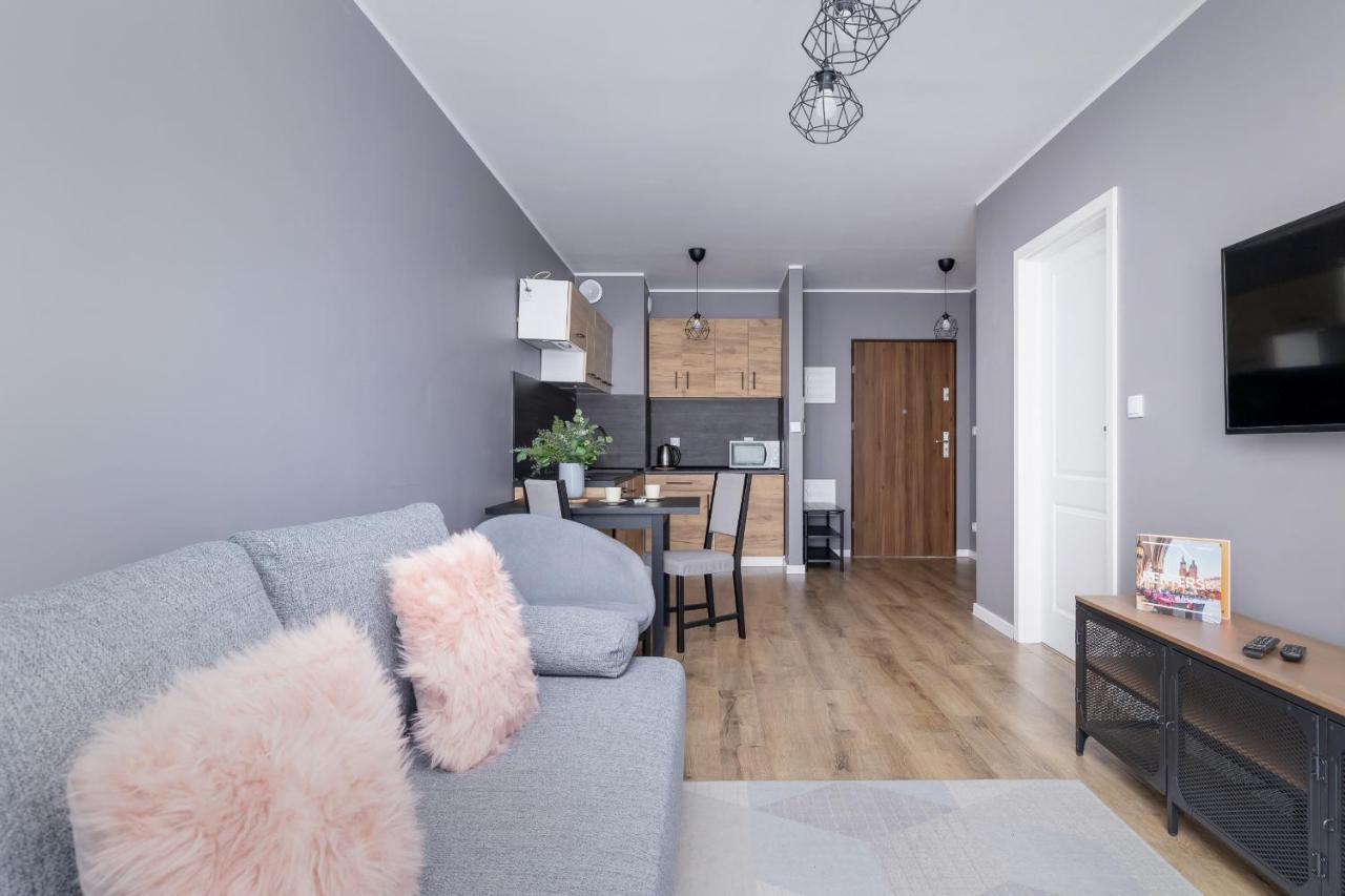 Comfy Apartment Pachonskiego With Parking In Krakow By Noclegi Renters Exterior foto